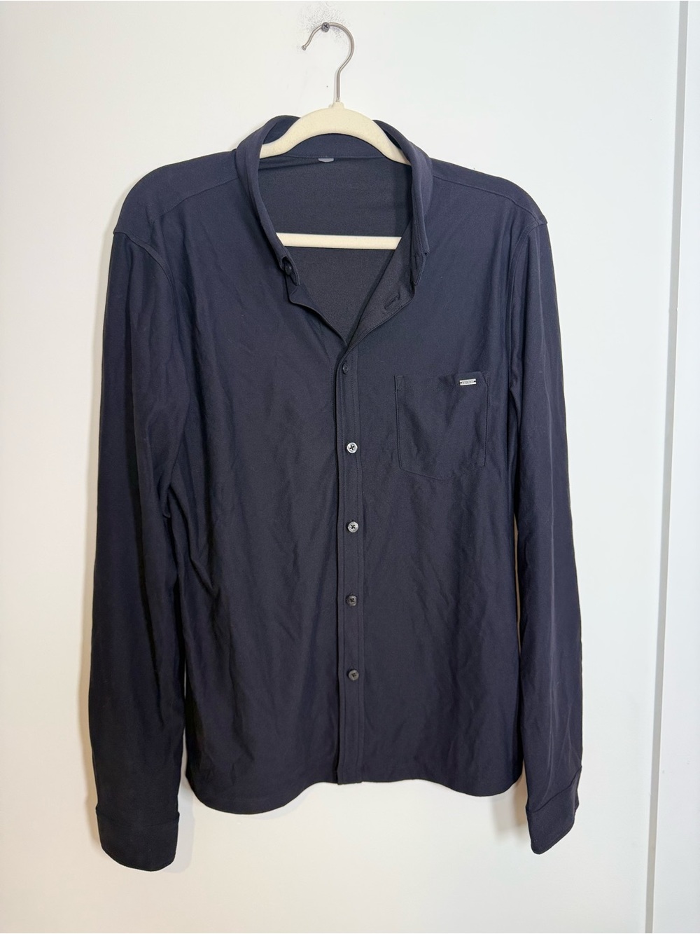 Vuori Men's Long Sleeve Ace Button Down Shirt Navy Blue Size M